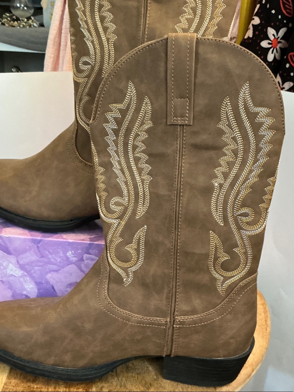 Men's Brown Western Cowboy Boots with Embroidered Detail